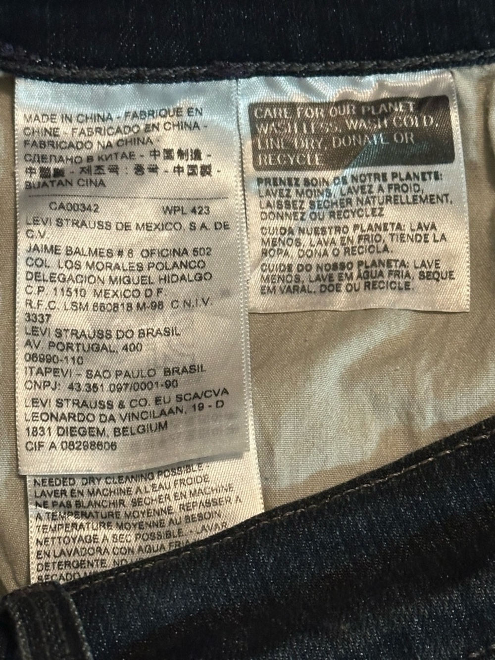 Levi's Women’s 505 Dark Wash Straight Jeans 6 - Picture 5 of 10